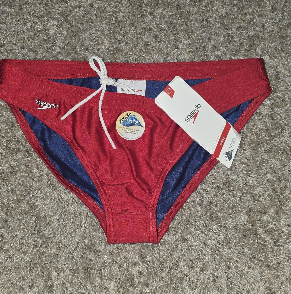 ​NWT Speedo Women’s Aquablade Swim Briefs - Red/Navy